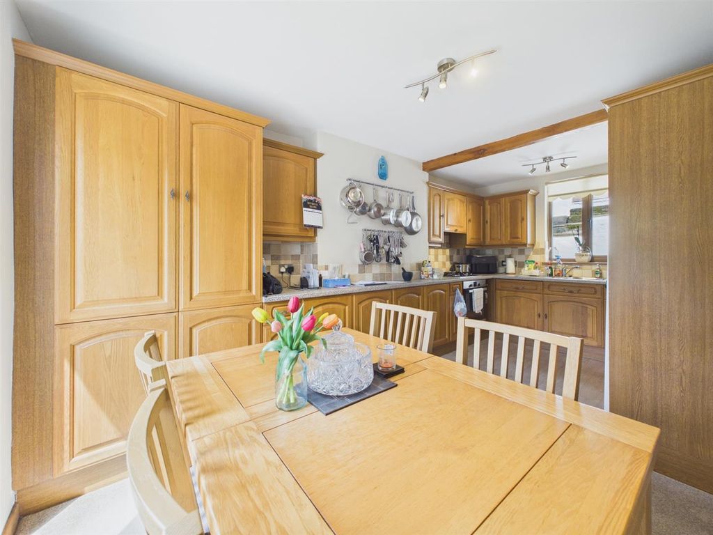 Property photo 3 of 17 Kitchen &amp; Dining Room