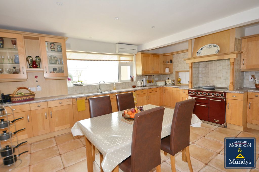 Property photo 3 of 25 Kitchen Diner