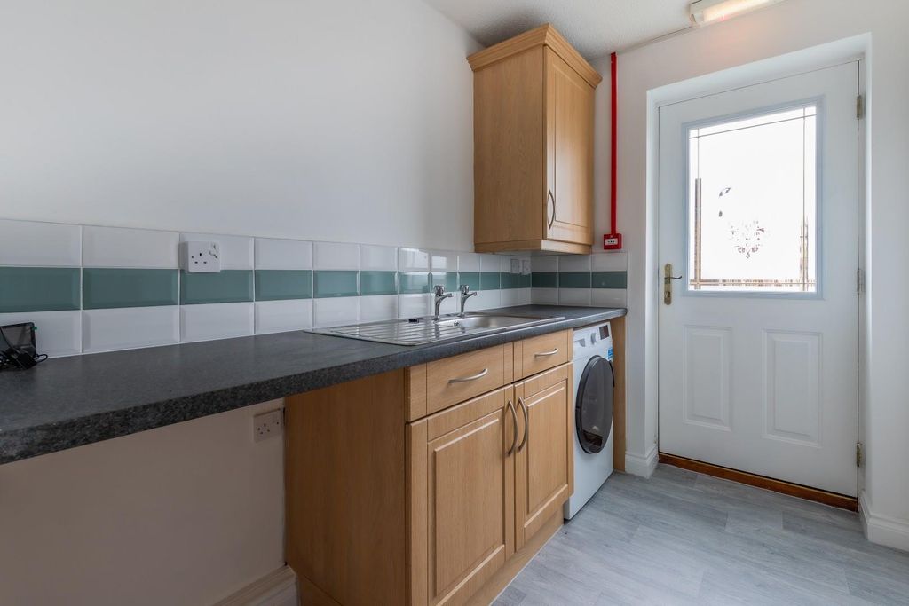 Property photo 3 of 19 27-1.Jpg