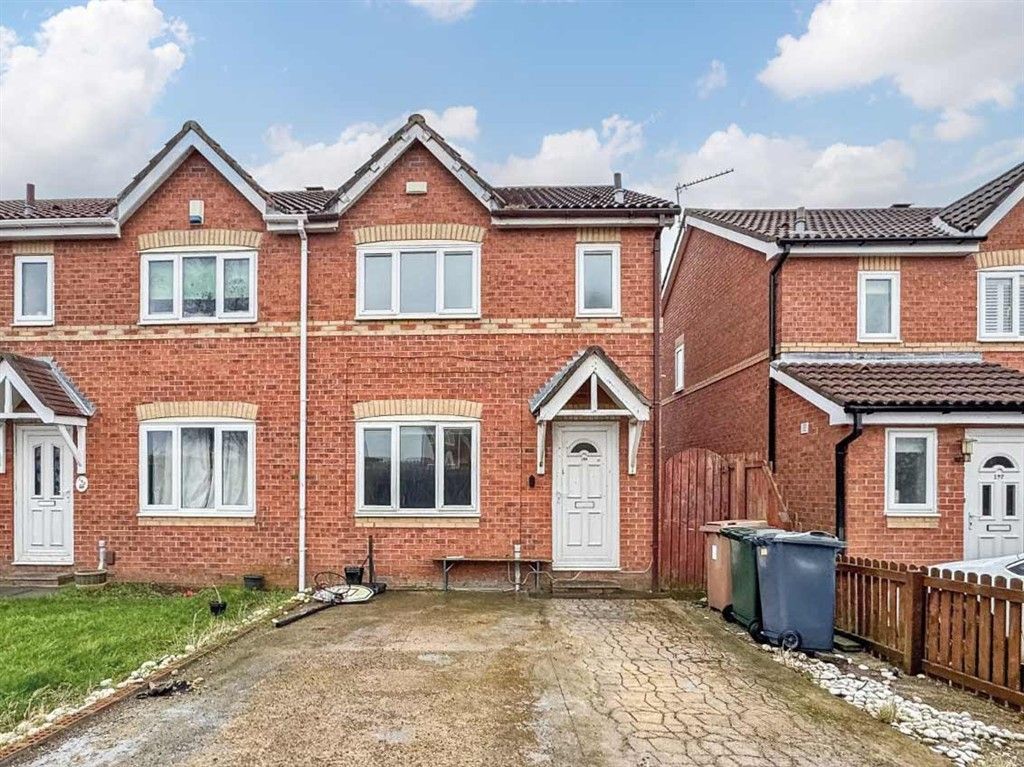 Property photo 1 of 3