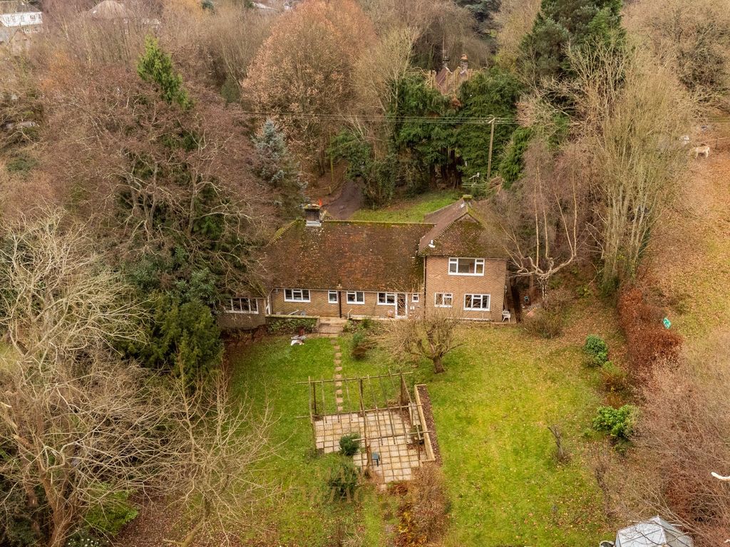 Property photo 1 of 28