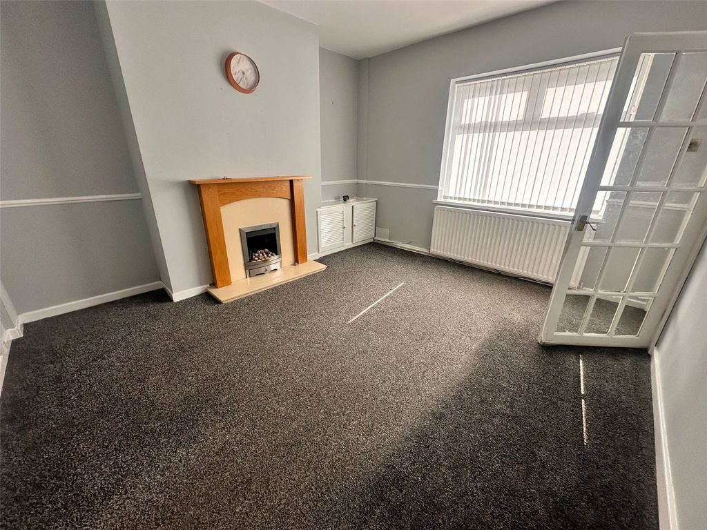 Property photo 2 of 10 Picture No. 14