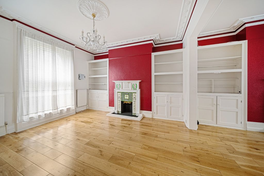 Property photo 2 of 31 4126404