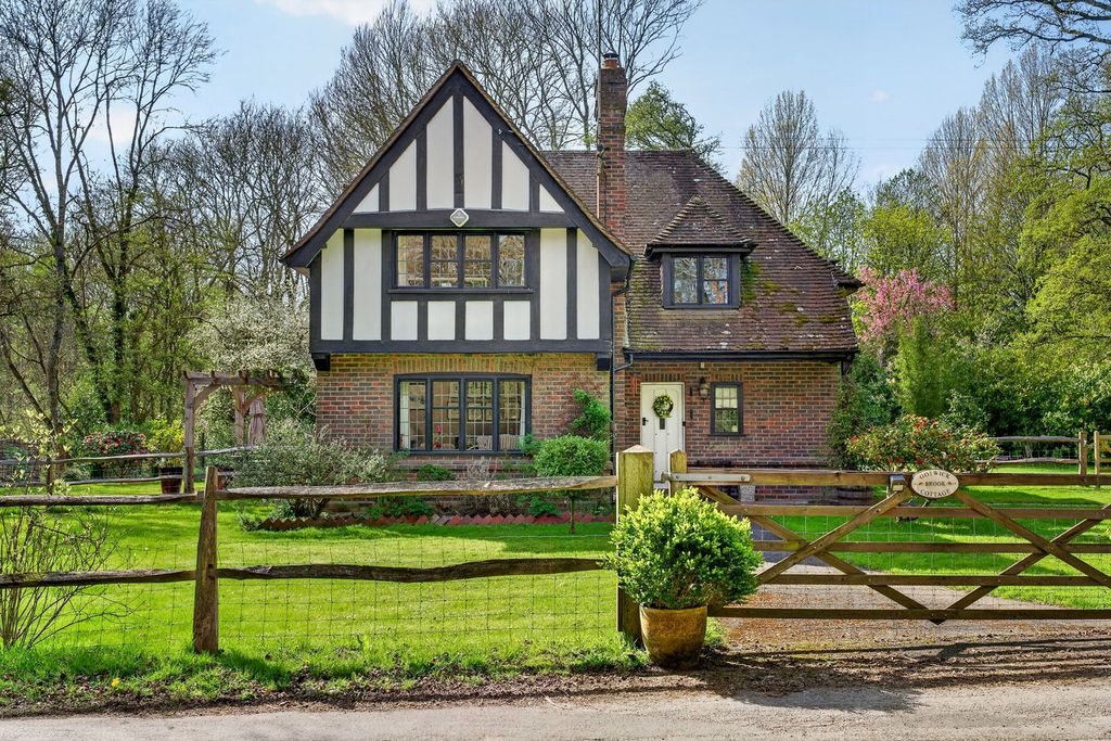Property photo 1 of 33