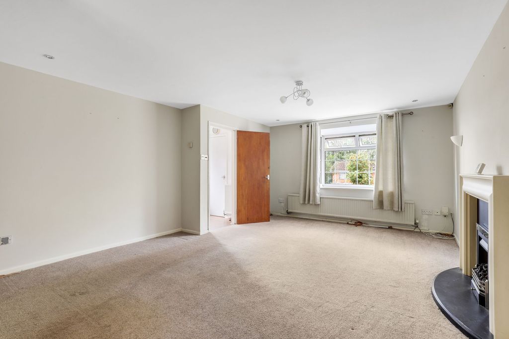 Property photo 3 of 22
