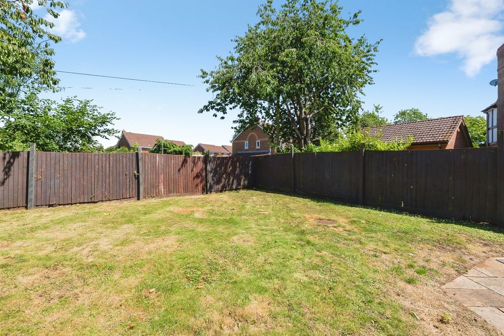 Property photo 2 of 17