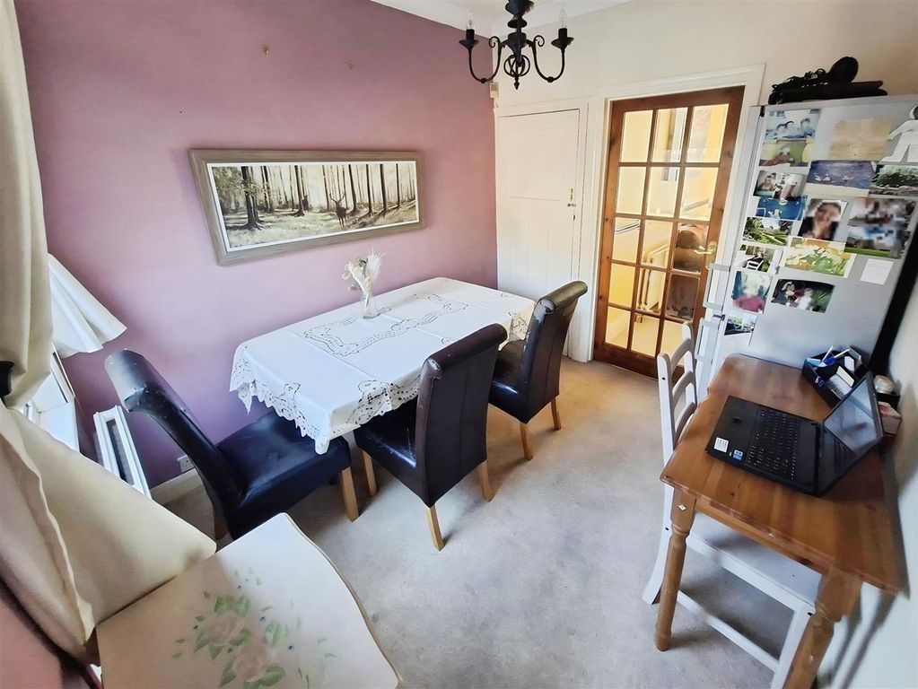 Property photo 3 of 17 Dining Room