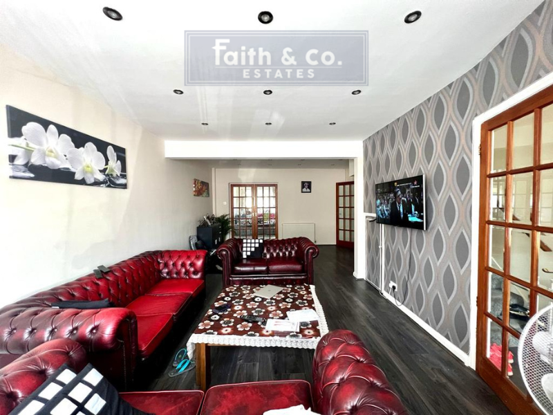 Property photo 2 of 18