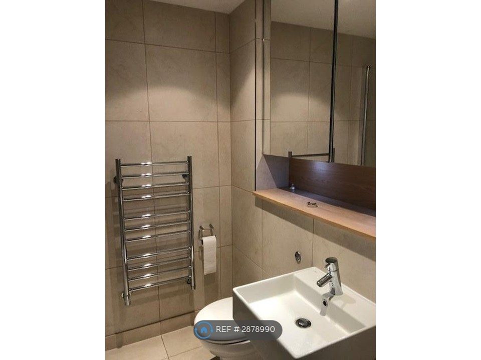 Property photo 3 of 5 Bathroom