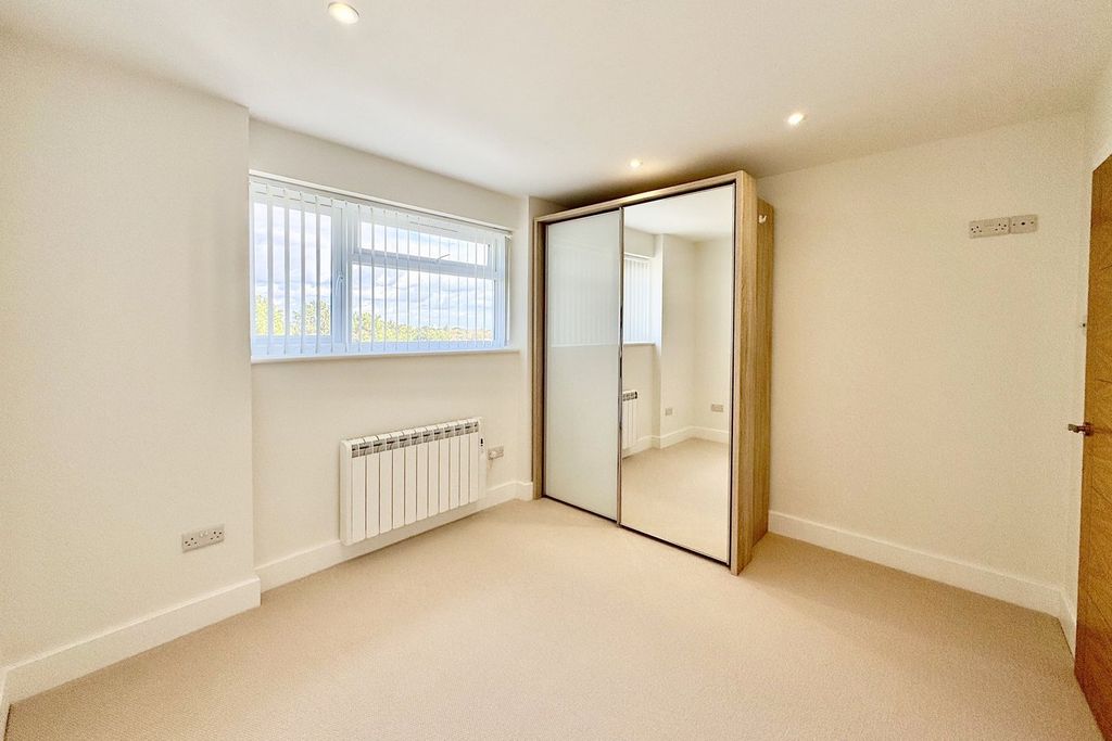 Additional image 20 of 4 bed flat for saleWestern Road, Branksome Park, Poole BH13