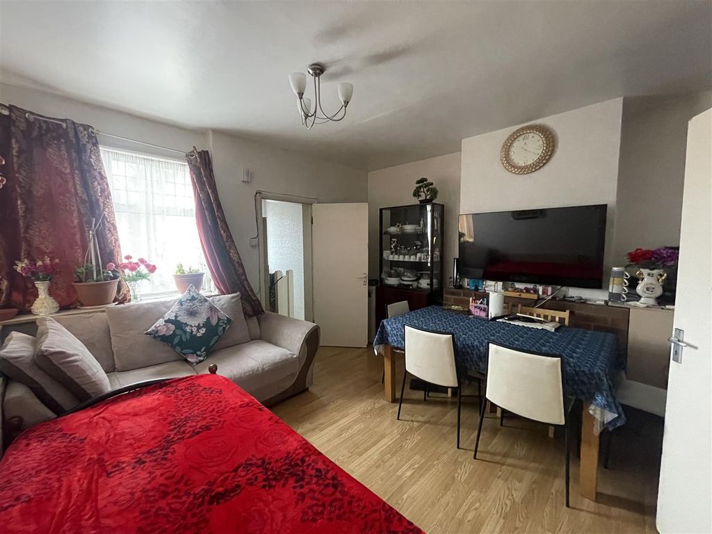 Property photo 3 of 8 Img_4905.Jpg