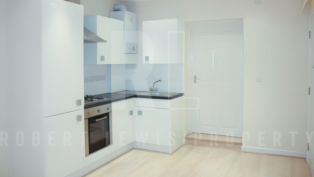 Property photo 1 of 3