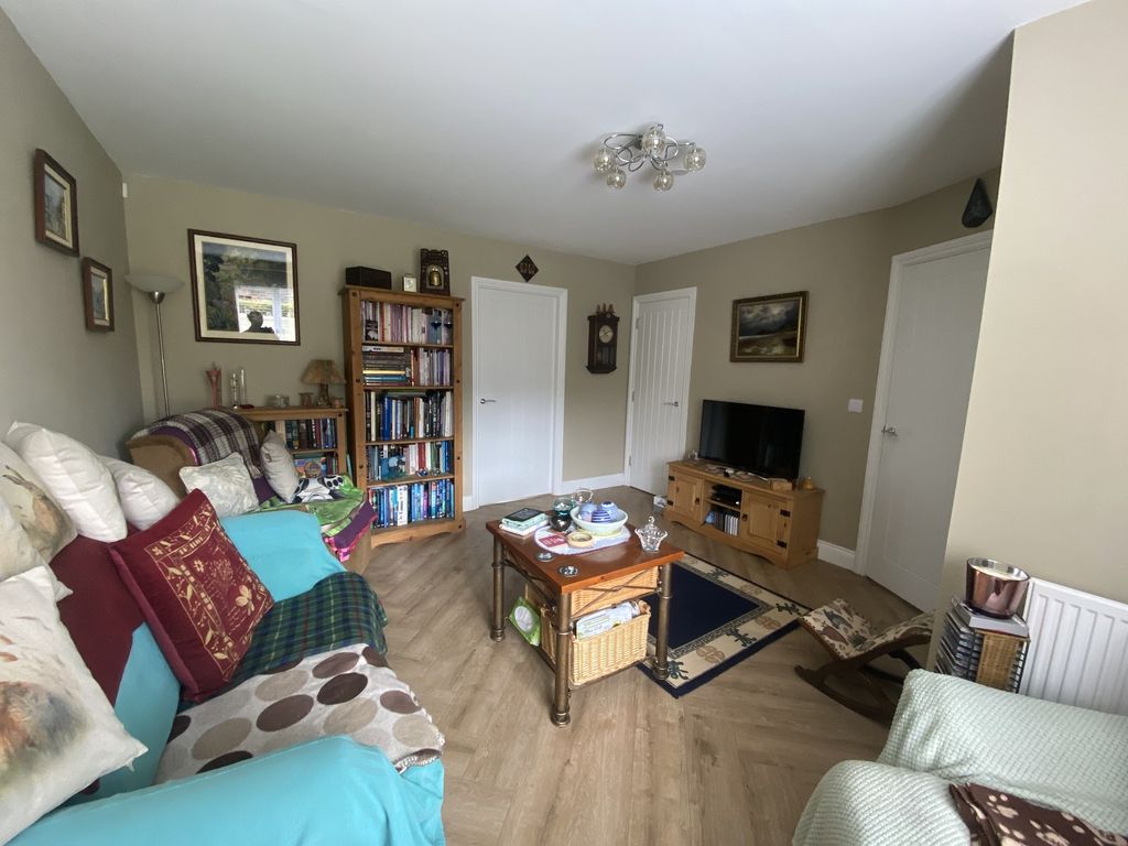 Property photo 3 of 19 Living Room