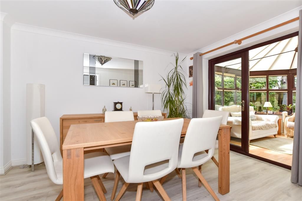 Property photo 1 of 11 Dining Room