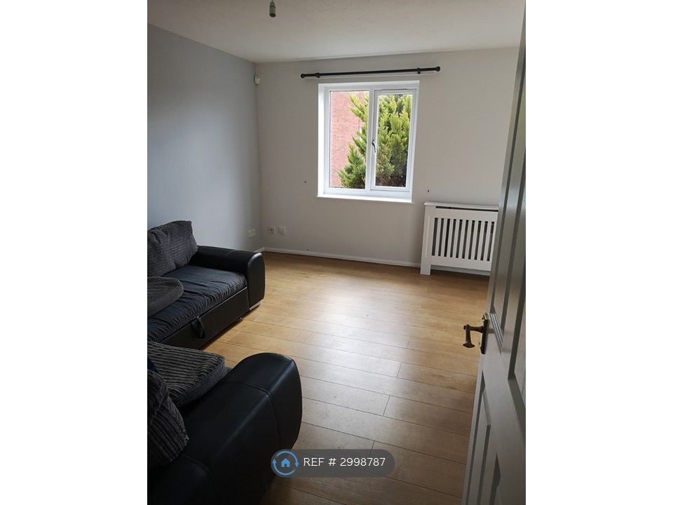 Property photo 3 of 8