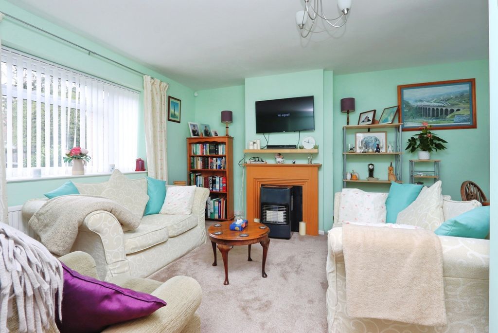 Property photo 3 of 17 Pbox-Img.Jpg