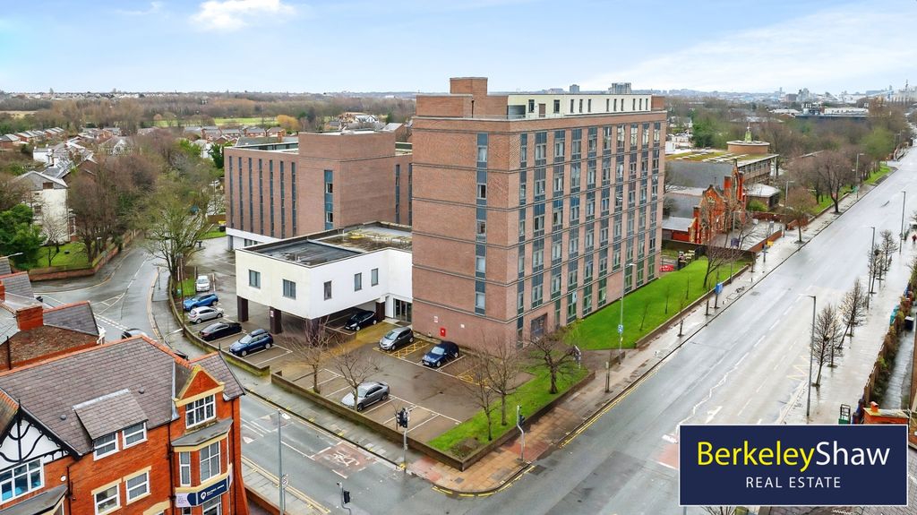 Property photo 1 of 10 External