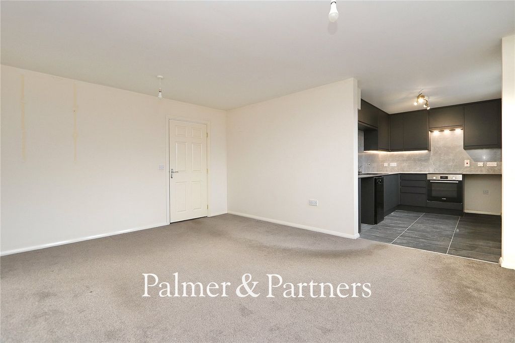 Property photo 3 of 14 Picture No. 27