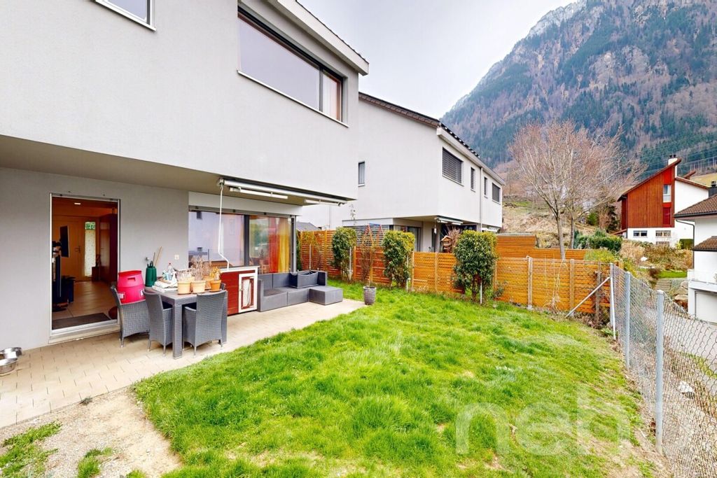 Property photo 2 of 12