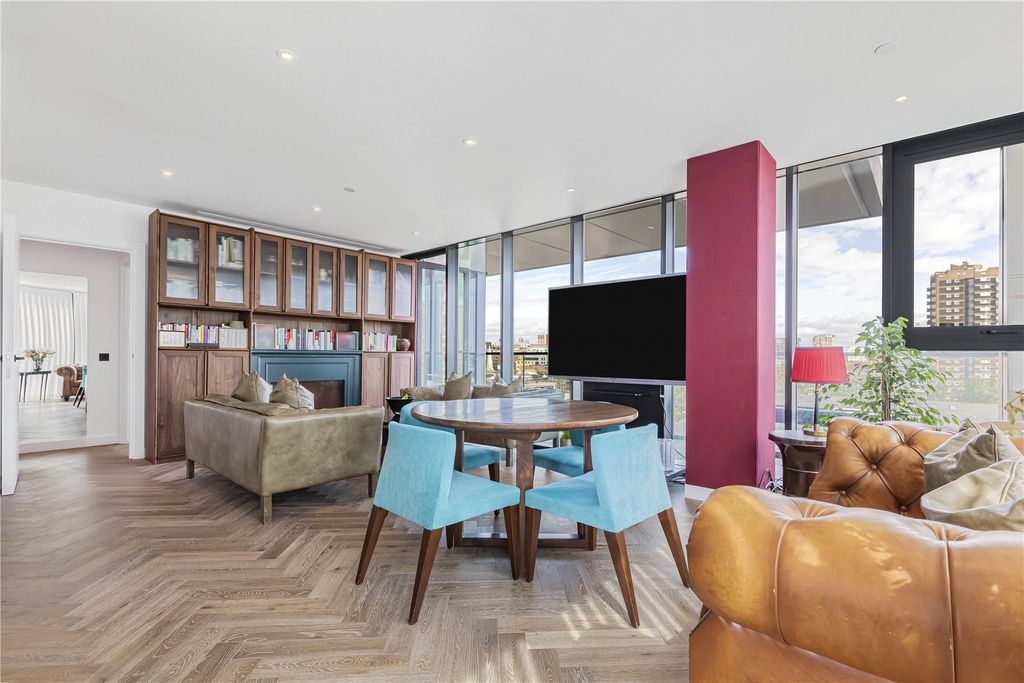 Property photo 3 of 30 Reception Room