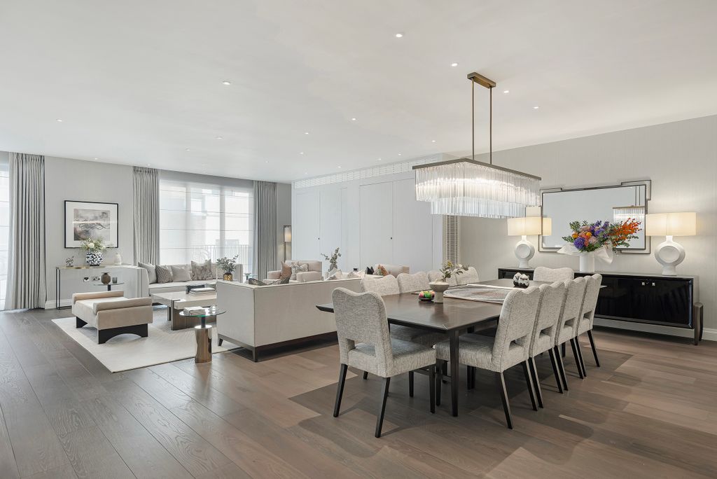 Property photo 2 of 27