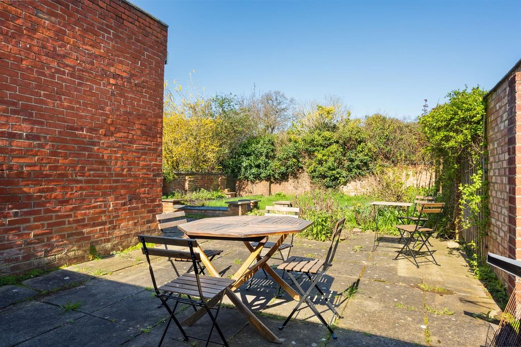 Property photo 2 of 12 Rear Garden