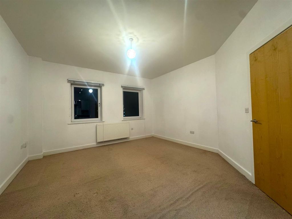 Property photo 3 of 8 Img-20251110-Wa0023.Jpg