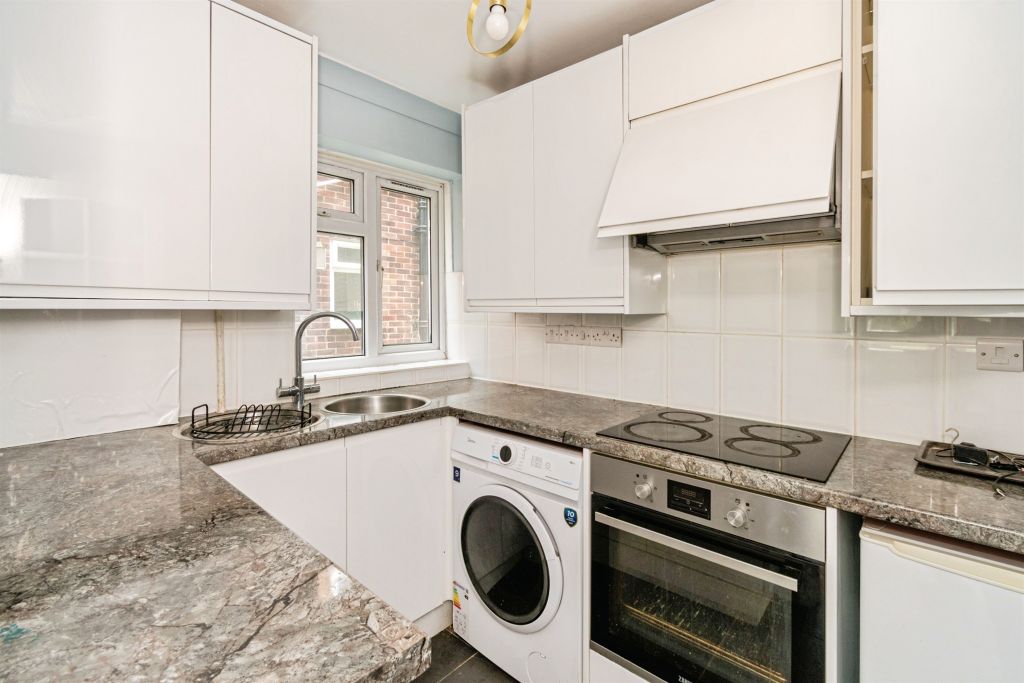 Property photo 2 of 13