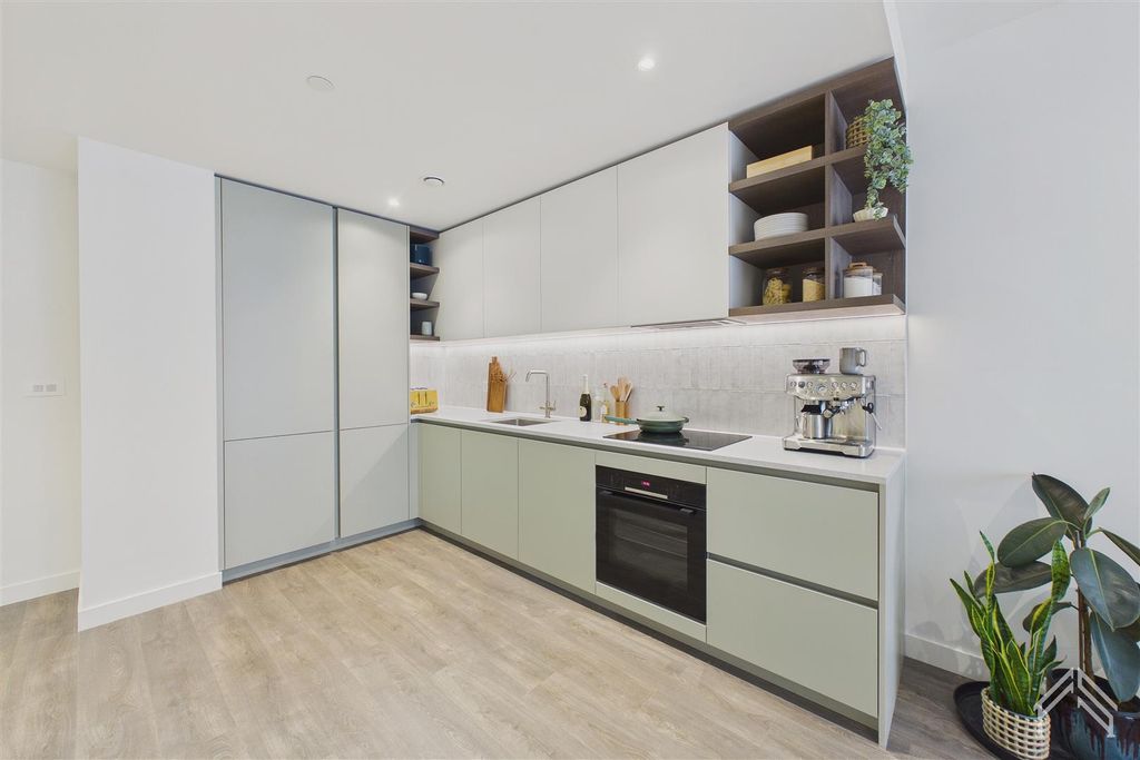 Property photo 3 of 21 3.Jpg