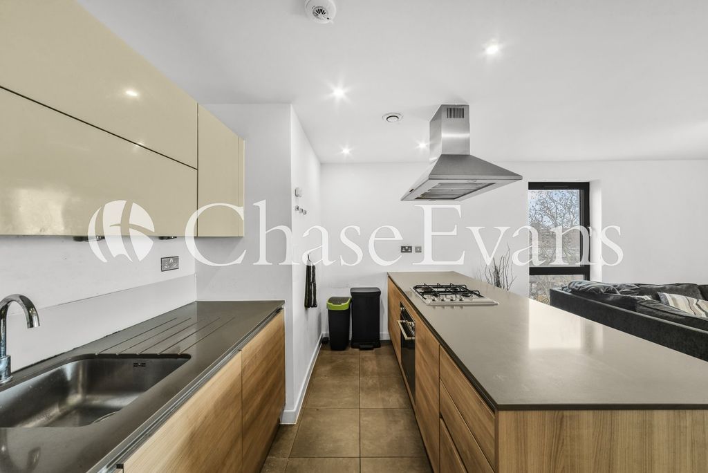 Property photo 3 of 15 Kitchen