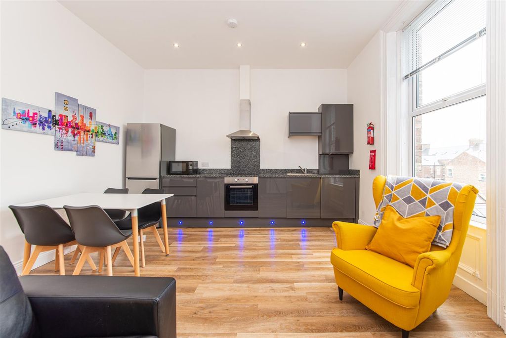 Property photo 2 of 10 Edit-6740.Jpg