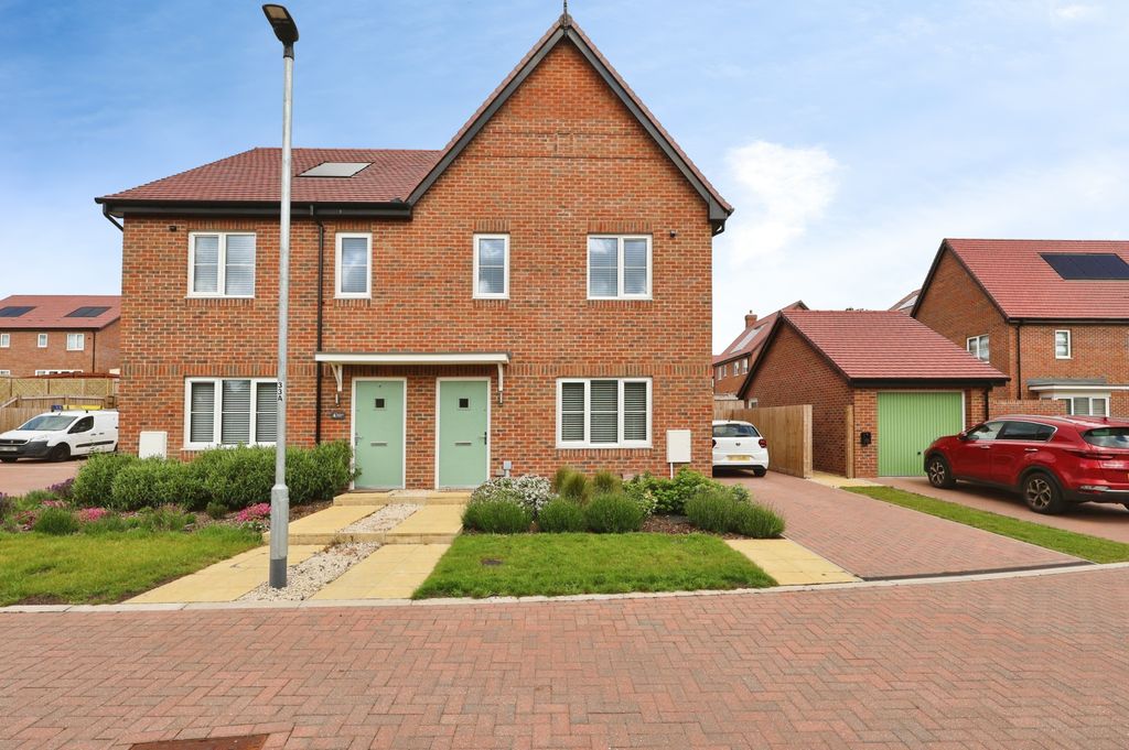 Property photo 1 of 44