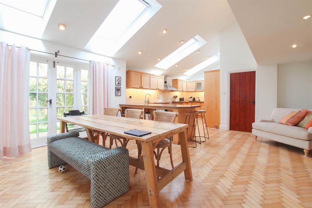 Property photo 2 of 25 Img_9755.Jpg