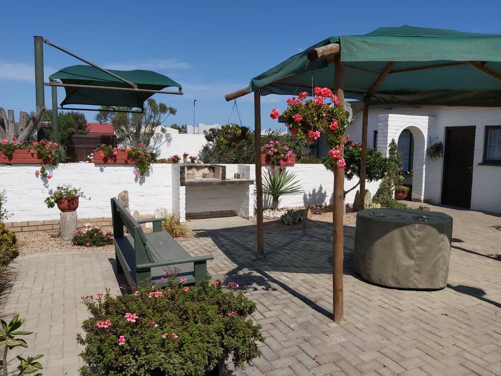 Property photo 2 of 40