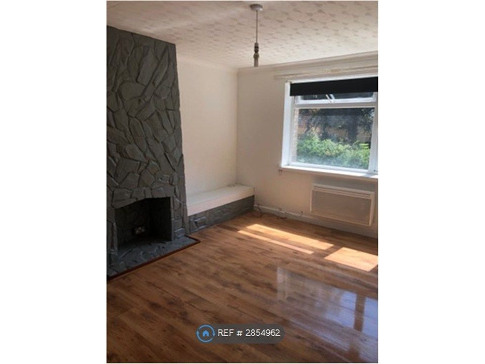 Property photo 1 of 4