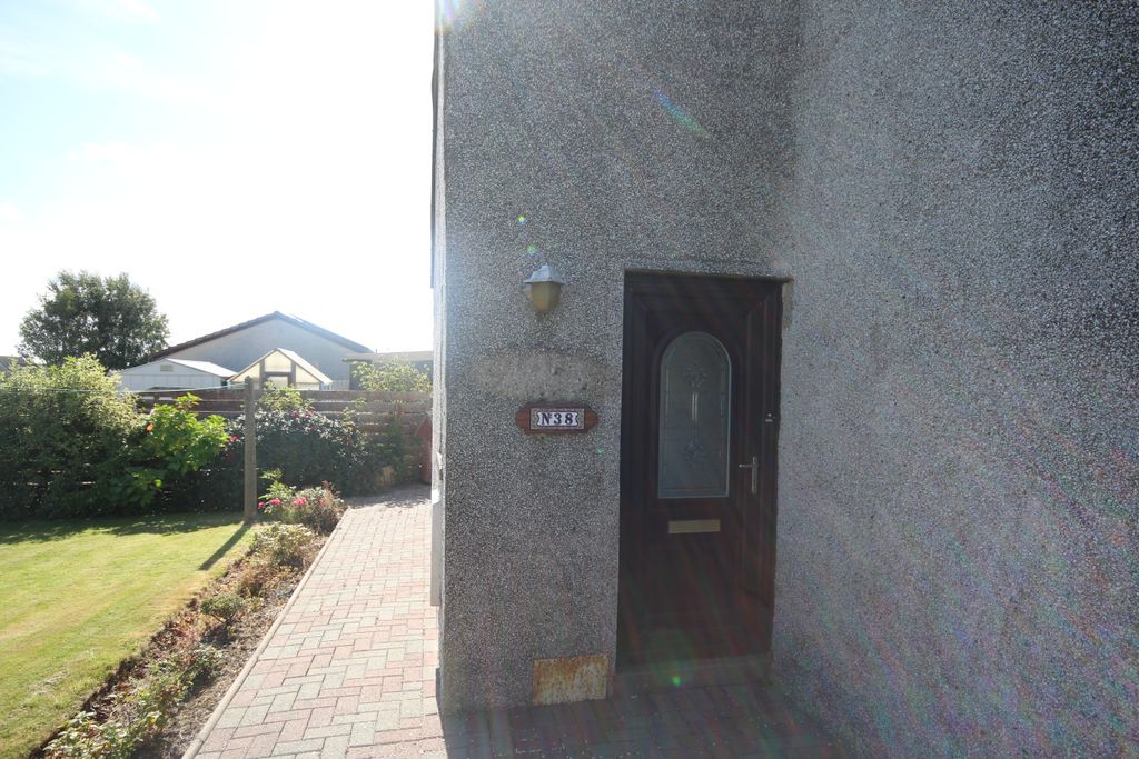 Property photo 2 of 22