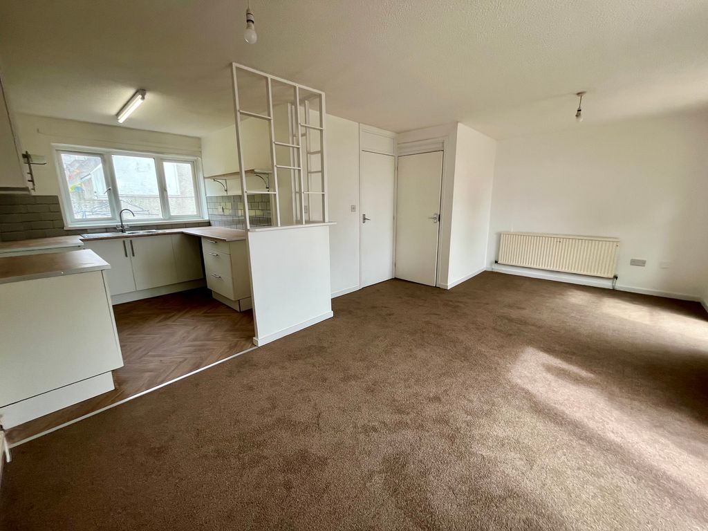 Property photo 3 of 9 Img_4562
