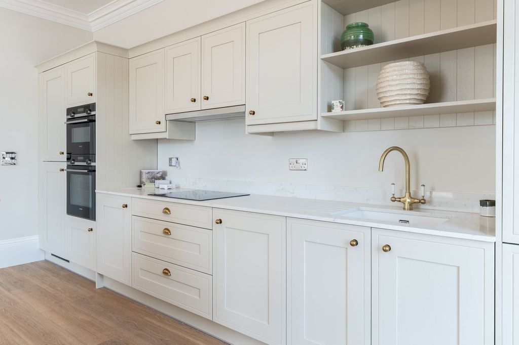 Property photo 3 of 16 Show Home