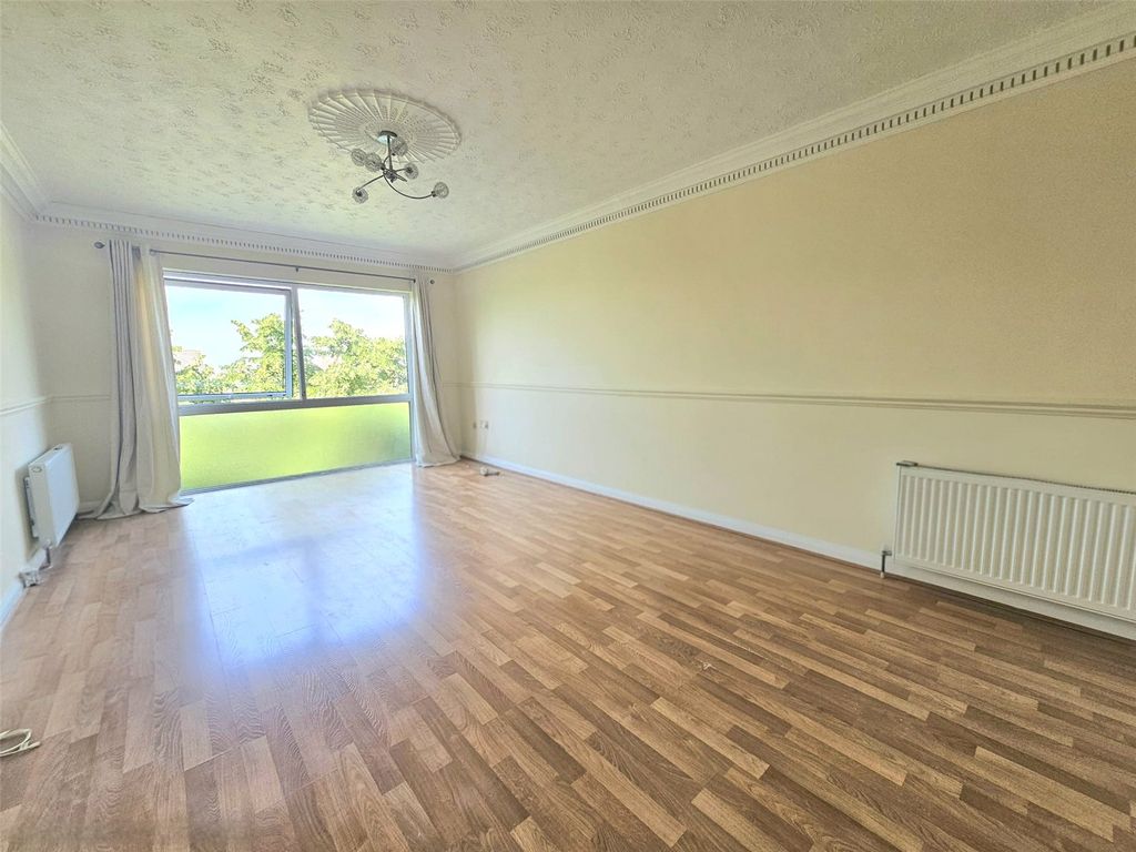 Property photo 3 of 7 Picture No. 05