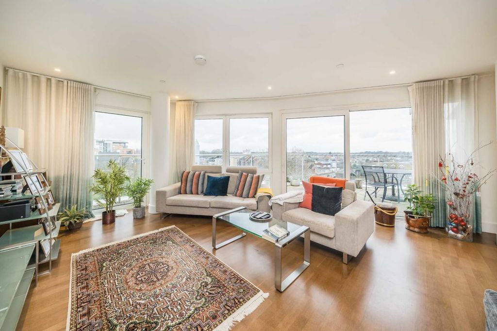 Property photo 2 of 9