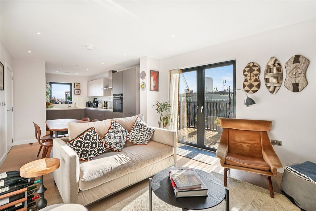 Property photo 1 of 18 Picture No. 16