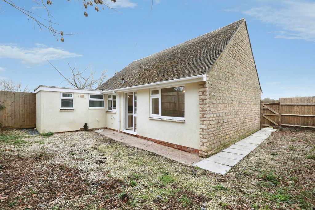 Property photo 3 of 9