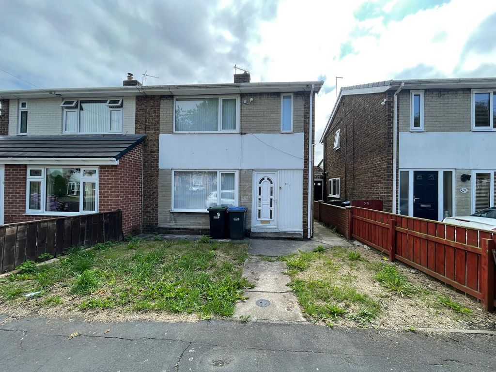 Property photo 1 of 12 External