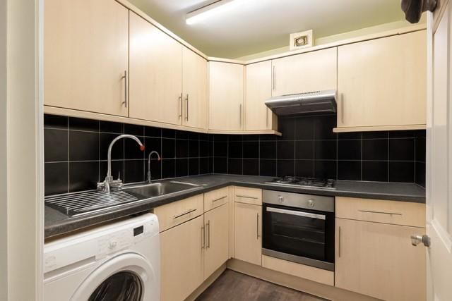 Property photo 2 of 5 Kitchen