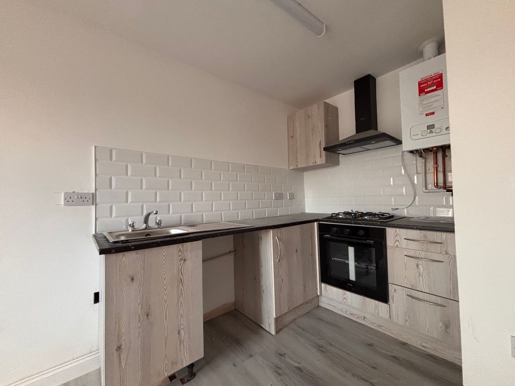 Property photo 1 of 5 Kitchen