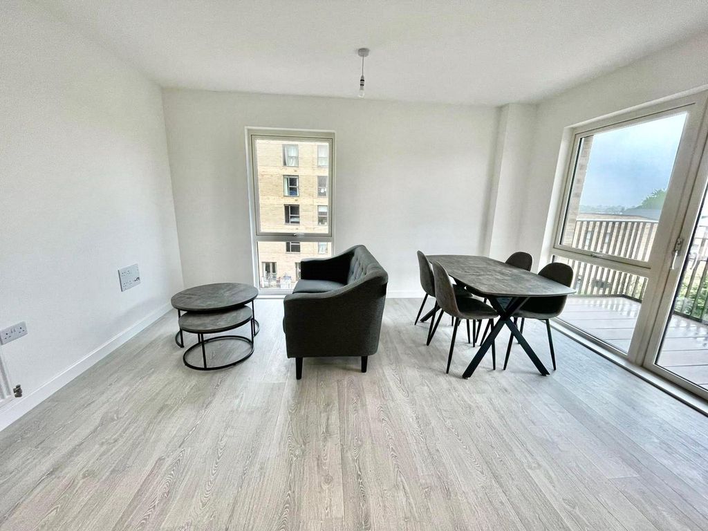 Property photo 2 of 10 Picture No. 28