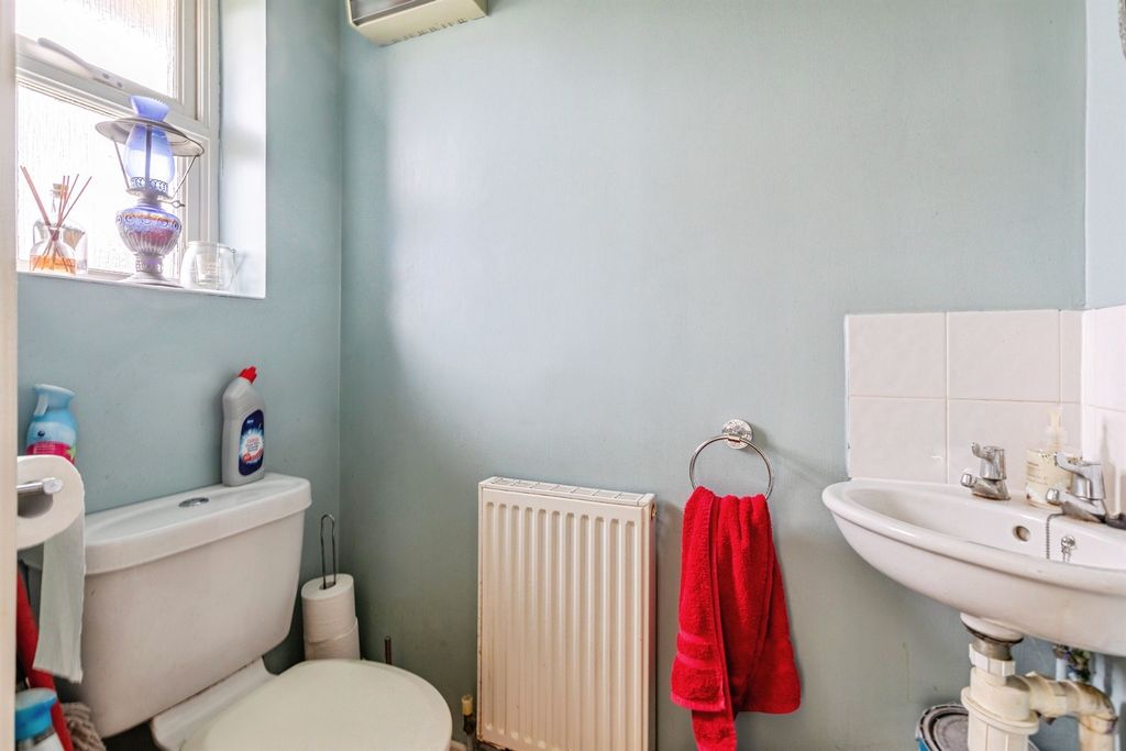 Property photo 3 of 17