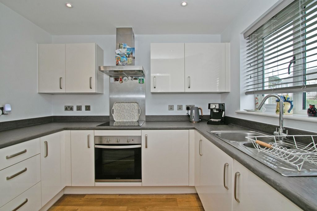 Property photo 3 of 17 Photography