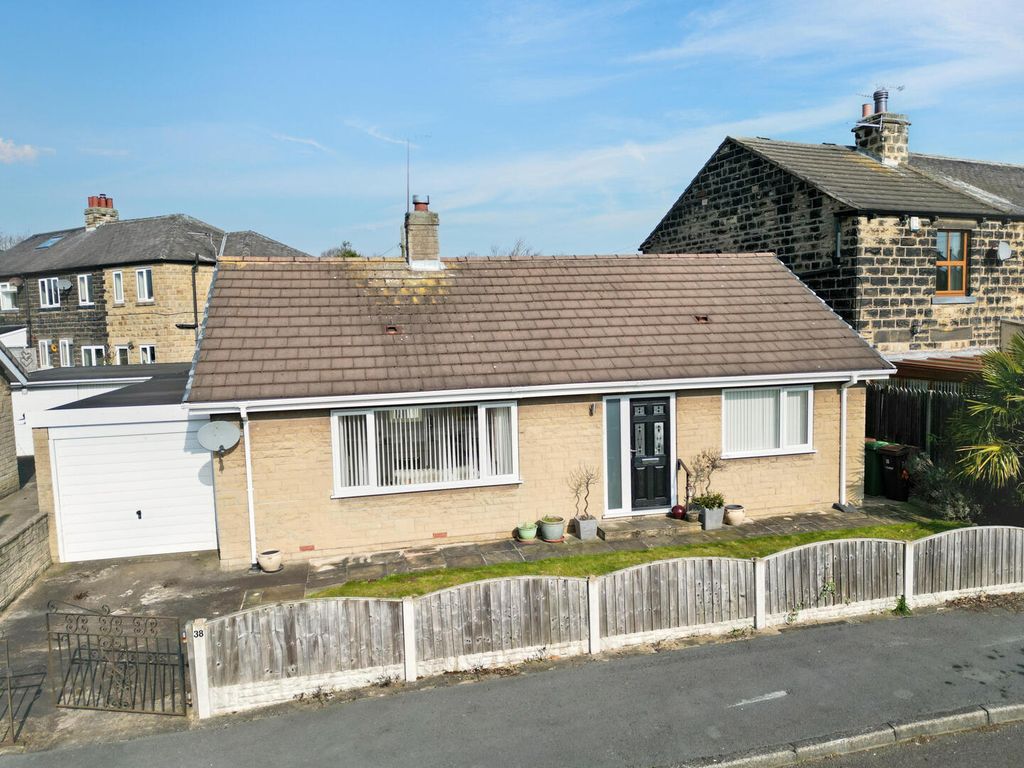 Property photo 1 of 13 Front (Exterior)