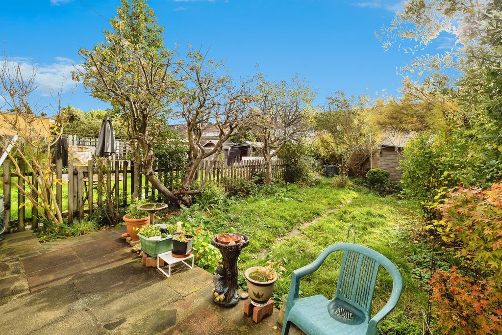 Property photo 3 of 29